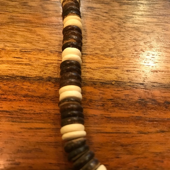 Brown & Off-White Bead Necklace Jewelry - Picture 5 of 5